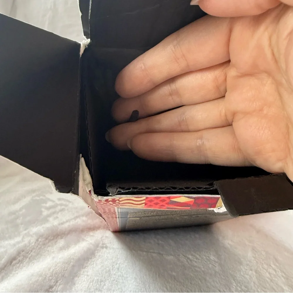 NEST New York Holiday Reed Diffuser - Picture 5 of 5